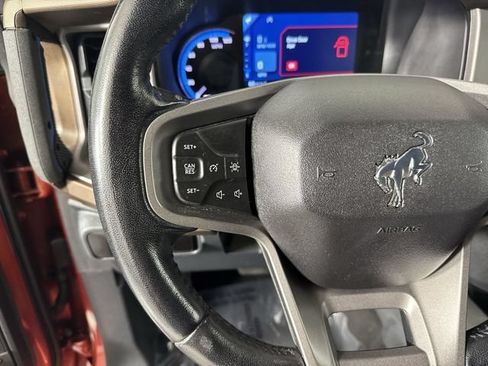 Used 2023 Ford Bronco Outer Banks AWD/4WD image 13
