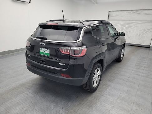 Used 2023 Jeep Compass Latitude w/ Convenience Group AWD/4WD image 9