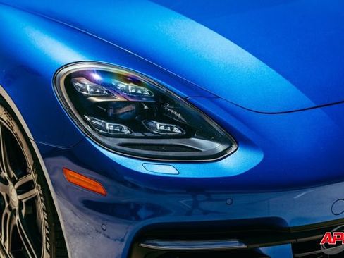Used 2018 Porsche Panamera 4S AWD/4WD image 52