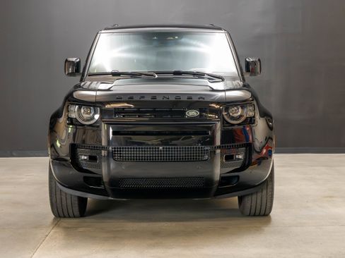 Used 2024 Land Rover Defender 130 X AWD/4WD image 10