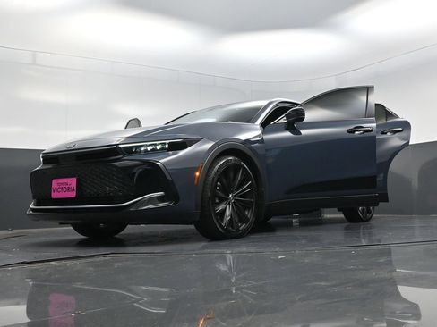 Used 2025 Toyota Crown Nightshade image 29