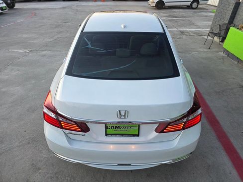 Used 2016 Honda Accord EX image 14