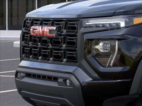 New 2026 GMC Canyon Elevation w/ Convenience Package AWD/4WD image 13