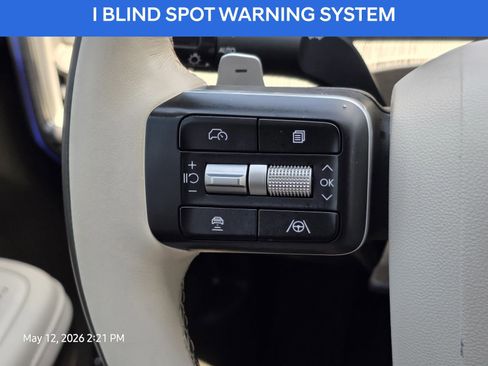 Certified 2025 Hyundai Santa Fe Calligraphy FWD image 30