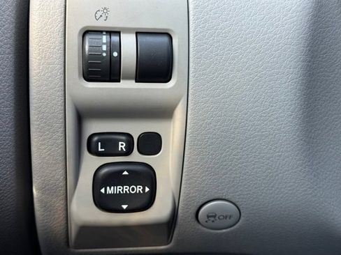 Used 2010 Subaru Forester 2.5X Premium AWD/4WD image 17