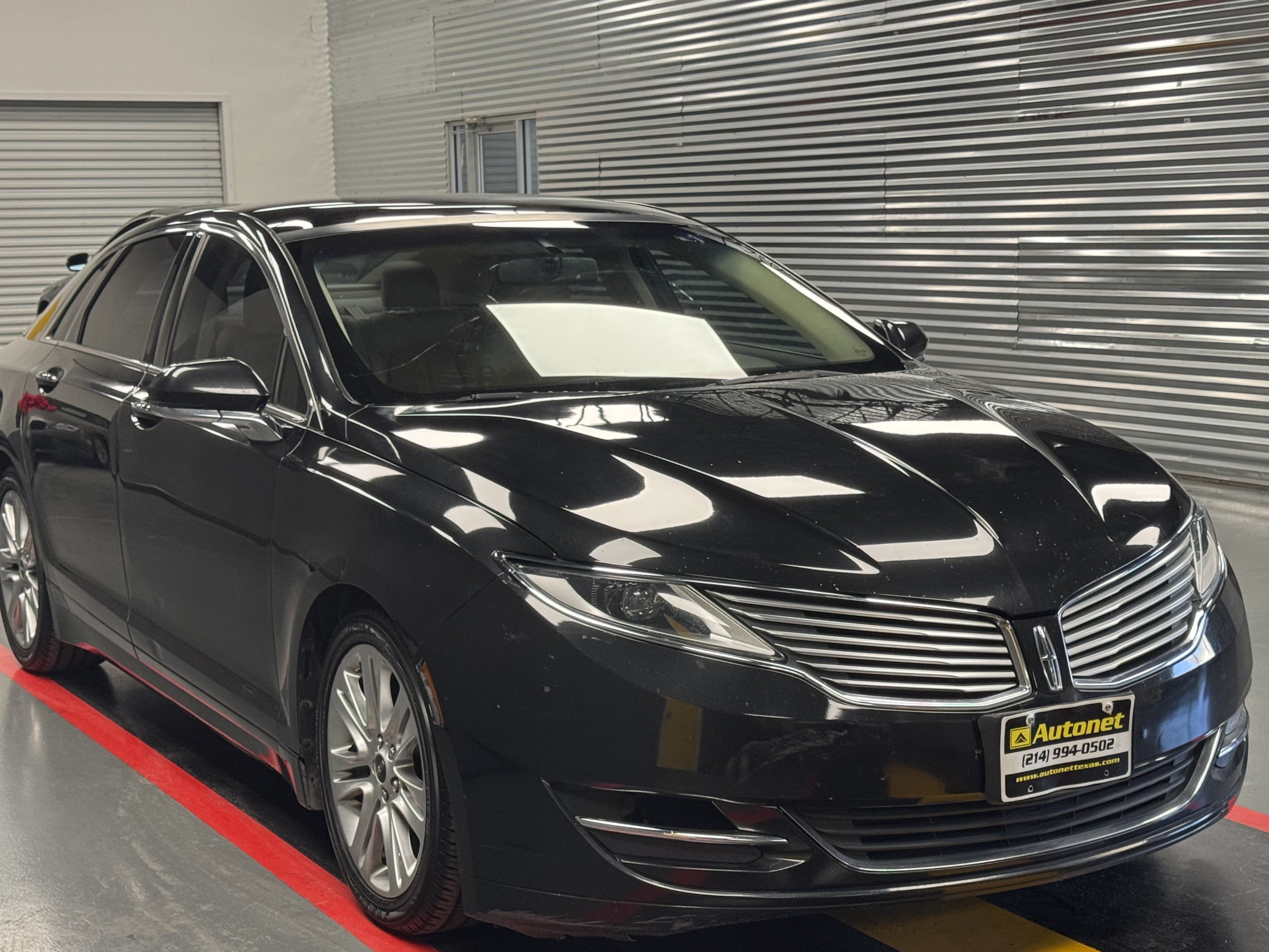 Used 2014 Lincoln MKZ w/ Equipment Group 102A Reserve FWD image 8