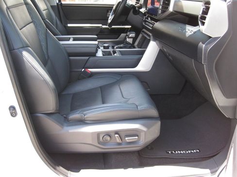 Used 2022 Toyota Tundra Limited AWD/4WD image 28