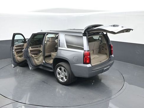Used 2020 Chevrolet Tahoe LT w/ Luxury Package RWD image 60