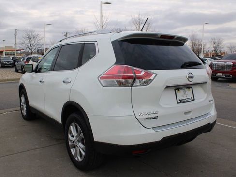 Used 2016 Nissan Rogue SV image 5