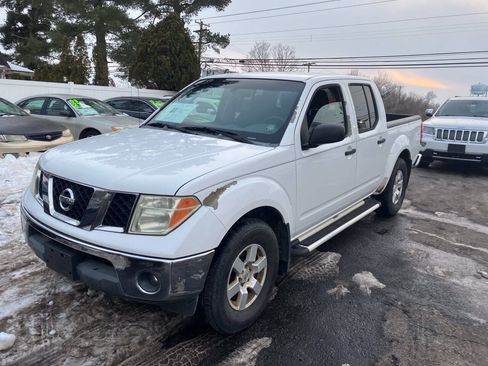 Used 2005 Nissan Frontier NISMO RWD image 2