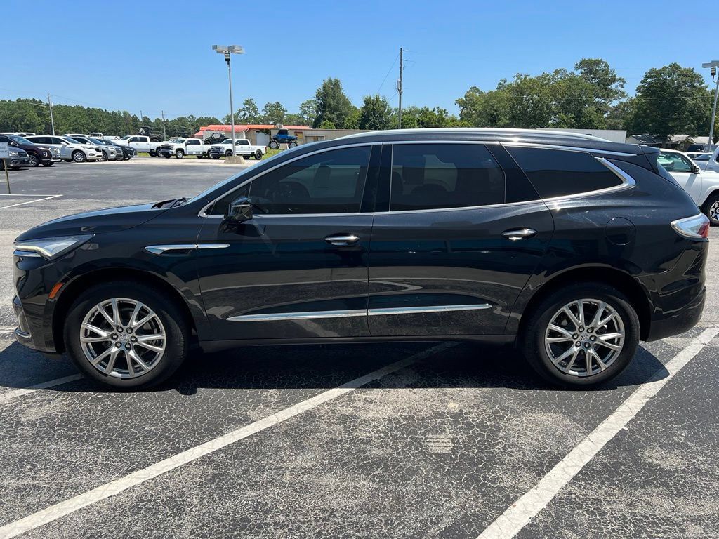 Used 2023 Buick Enclave Premium w/ Experience Buick Package FWD image 30