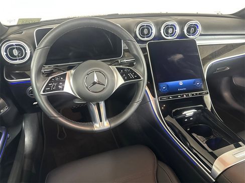 Used 2025 Mercedes-Benz C 300 Sedan image 25