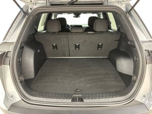 Used 2025 Chevrolet Equinox LT w/ Safety and Technology Package image 17