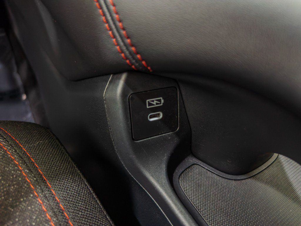 Used 2025 Honda HR-V Sport image 32