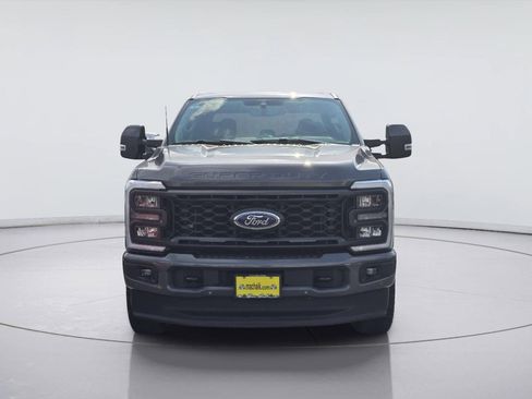Used 2023 Ford F250 Lariat w/ Lariat Ultimate Package AWD/4WD image 2
