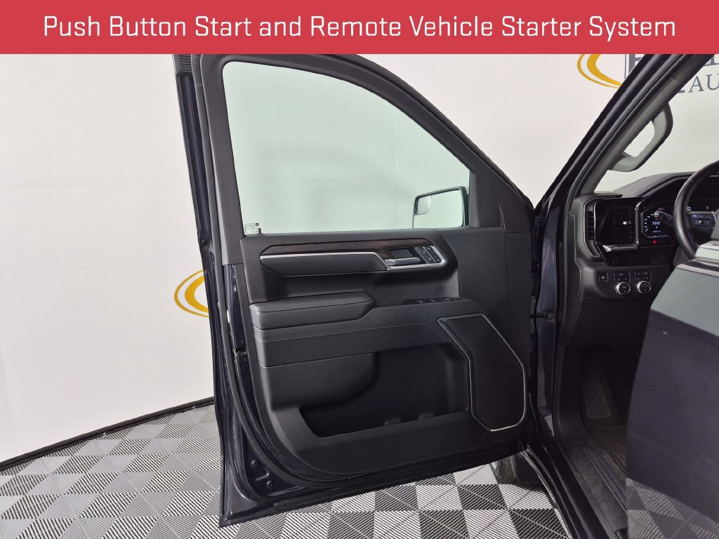 Certified 2025 GMC Sierra 1500 SLT AWD/4WD image 13