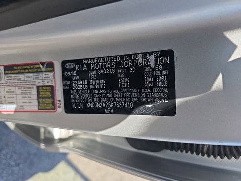Used 2019 Kia Soul FWD image 34
