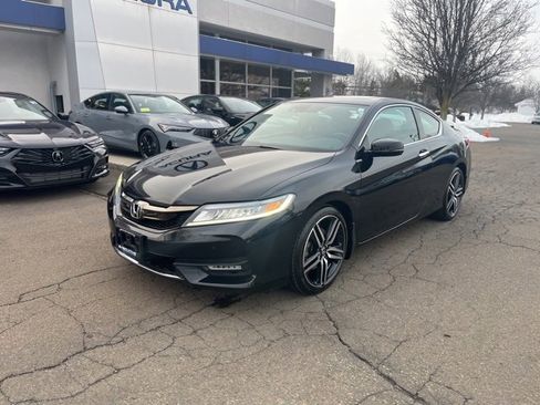 Used 2017 Honda Accord Touring image 29