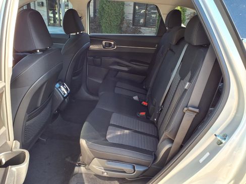 New 2026 Kia Sorento LX image 4