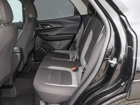 Used 2025 Chevrolet TrailBlazer LT AWD/4WD image 8