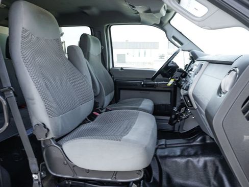 Used 2015 Ford F650 2WD Crew Cab Super Duty image 46