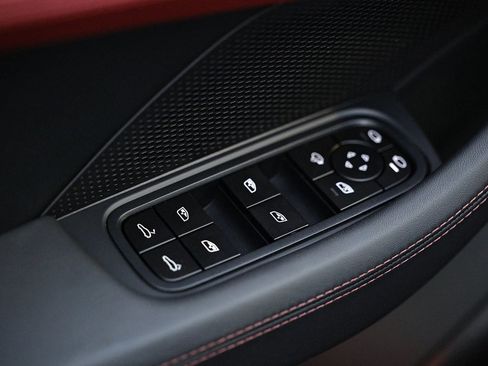 New 2026 Porsche Panamera 4 image 22