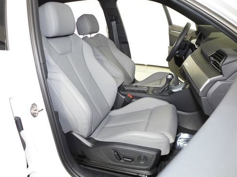 Used 2025 Audi Q3 2.0T Premium w/ Convenience Package image 19