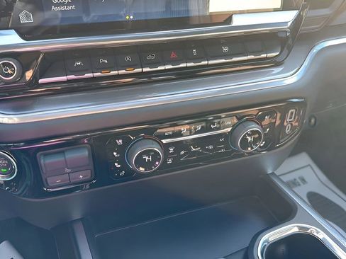 New 2026 Chevrolet Silverado 1500 High Country AWD/4WD image 16