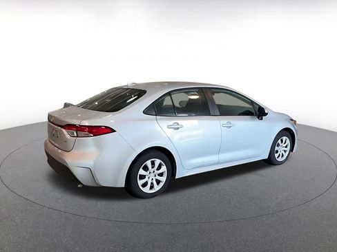 Used 2025 Toyota Corolla LE FWD image 14