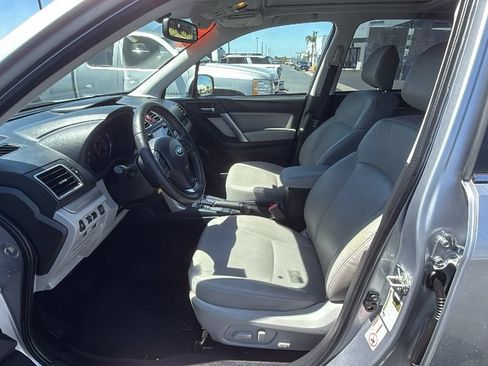 Used 2016 Subaru Forester 2.5i Limited AWD/4WD image 17