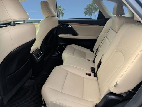 Certified 2022 Lexus RX 350L FWD w/ Premium Package image 24