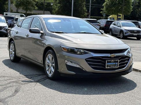 Used 2024 Chevrolet Malibu LT FWD image 5