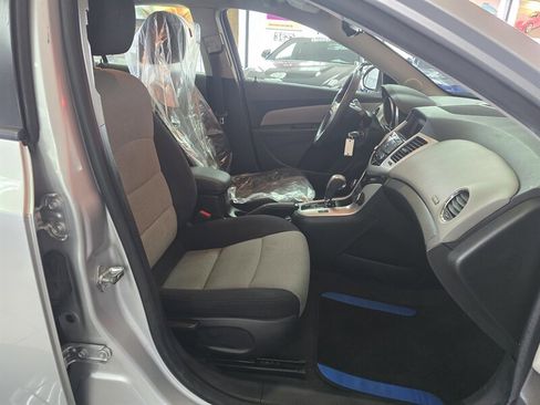 Used 2015 Chevrolet Cruze LS image 14
