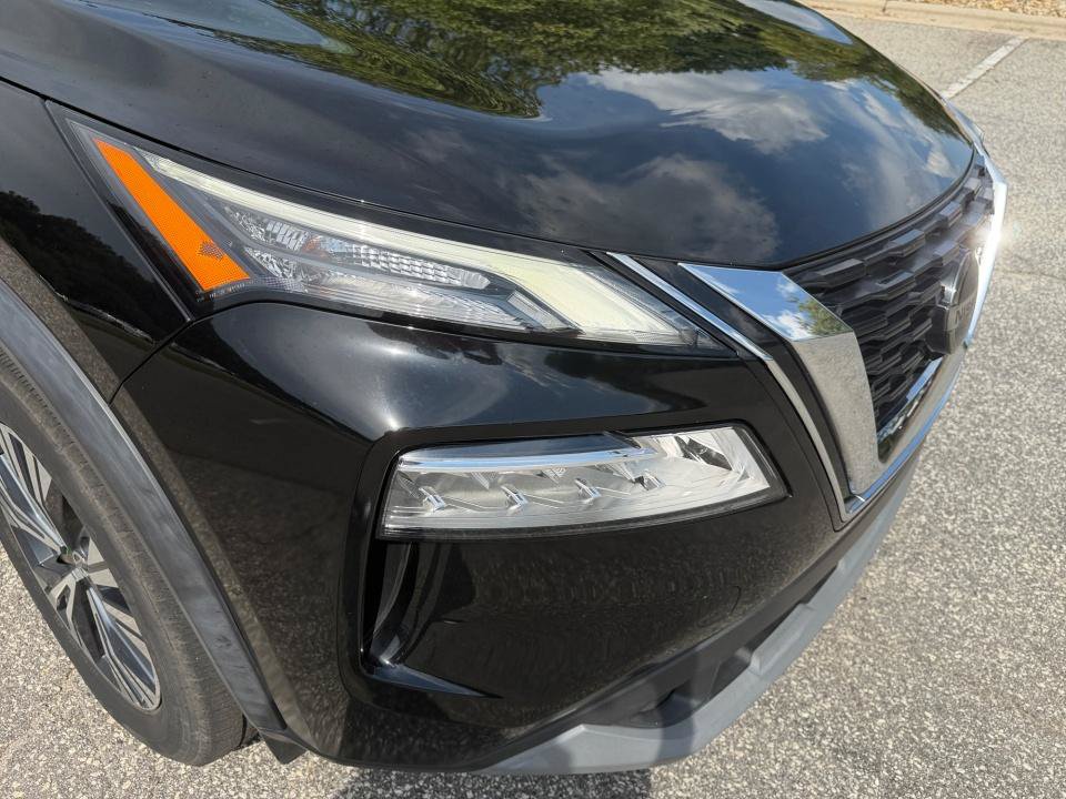 Used 2021 Nissan Rogue SV w/ Premium Package FWD image 24