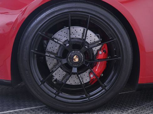 Certified 2025 Porsche 911 Carrera GTS RWD image 16