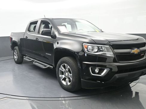 Used 2018 Chevrolet Colorado Z71 image 9