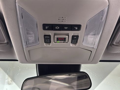 Used 2019 Toyota RAV4 XLE w/ Convenience Package image 11