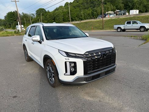 Used 2024 Hyundai Palisade Limited AWD/4WD image 3