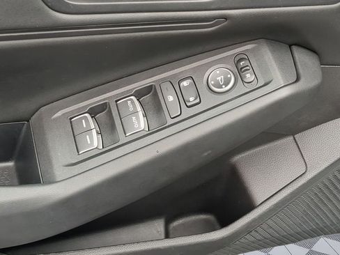 Used 2025 Honda Accord SE image 12
