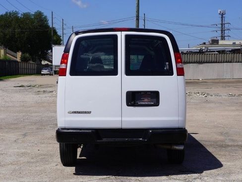 Used 2021 Chevrolet Express 2500 Extended w/ Driver Convenience Package image 4