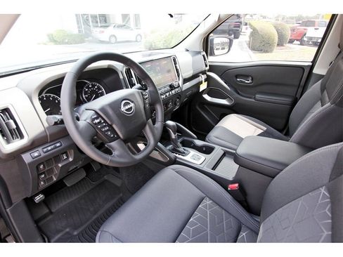 New 2026 Nissan Frontier SV w/ SV Convenience Package image 12