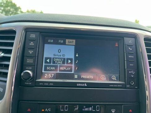 Used 2012 Jeep Grand Cherokee Limited w/ Trailer Tow Group IV AWD/4WD image 17