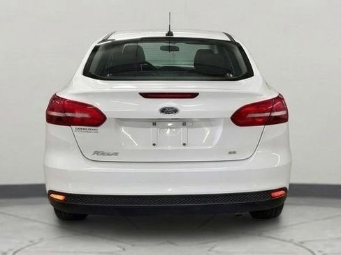 Used 2017 Ford Focus SE FWD image 7