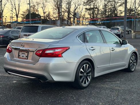 Used 2016 Nissan Altima 2.5 SL w/ 2.5 Technology Package image 5