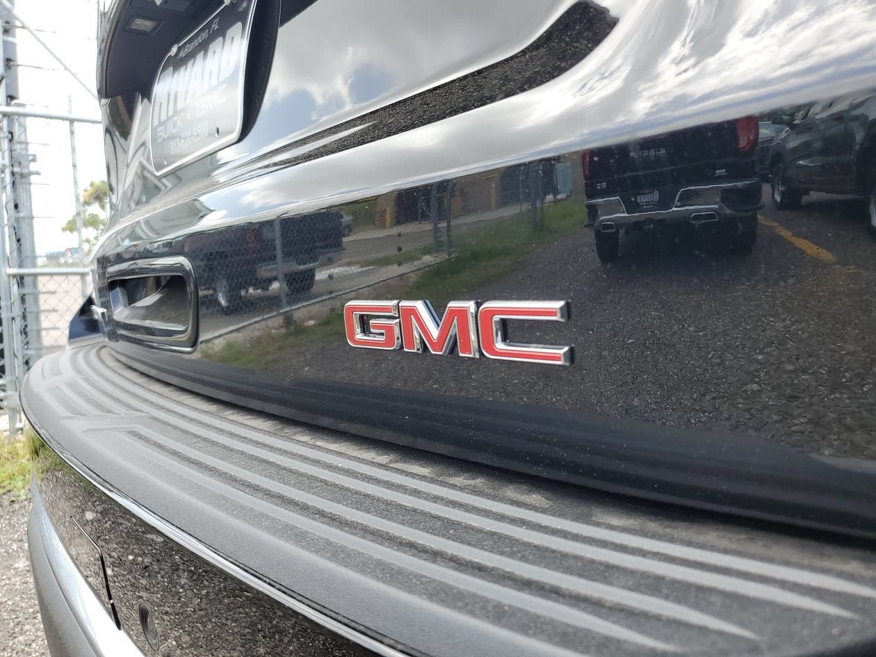 New 2026 GMC Yukon Denali RWD image 7