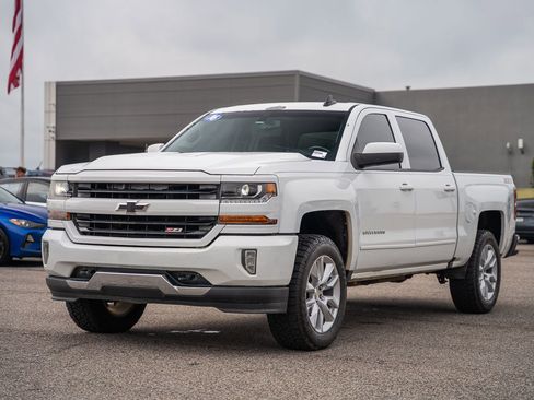 Used 2016 Chevrolet Silverado 1500 LT w/ All Star Edition AWD/4WD image 4