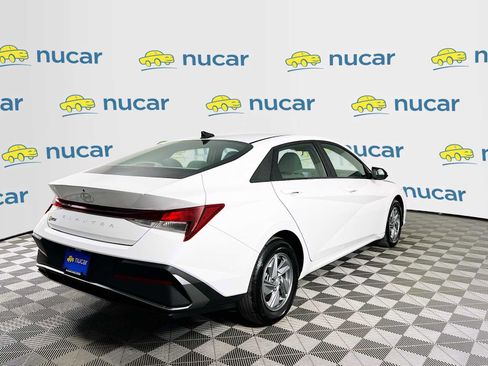 Certified 2024 Hyundai Elantra SE image 7