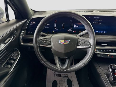 Used 2024 Cadillac XT4 Sport FWD image 11