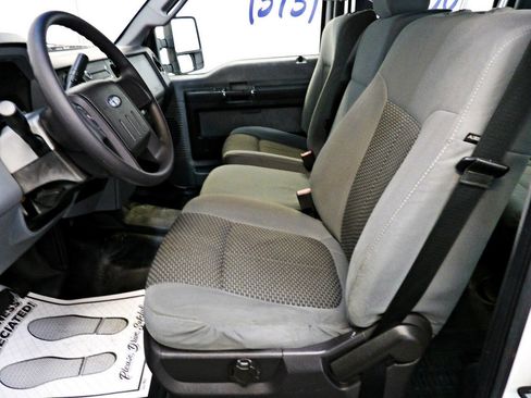 Used 2014 Ford F250 XL w/ Power Equipment Group RWD image 7
