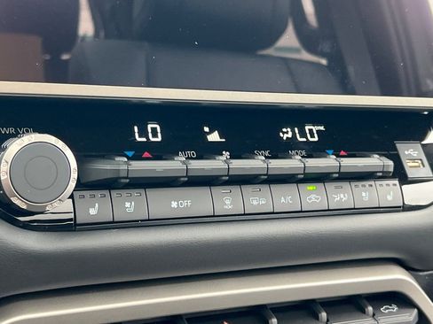New 2026 Toyota Tundra Platinum AWD/4WD image 22